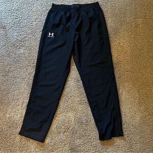 Men’s Under Armour black large loose fit style athletic pants
